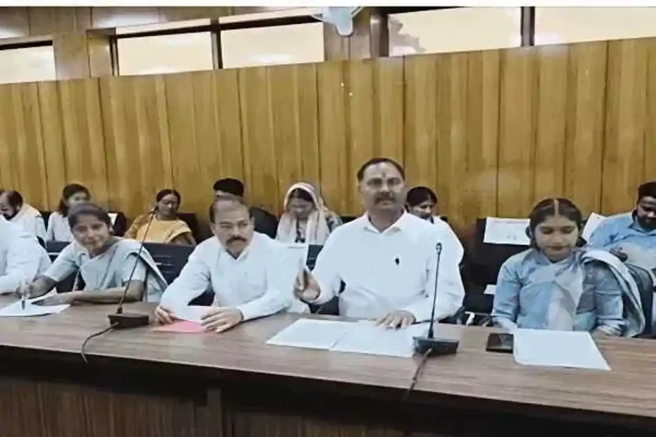 खत्म हुआ इंतजार! रांची को मिली नई शहरी सरकार; रोशनी खलखो मेयर, नीरज कुमार चुने गये डिप्टी मेयर