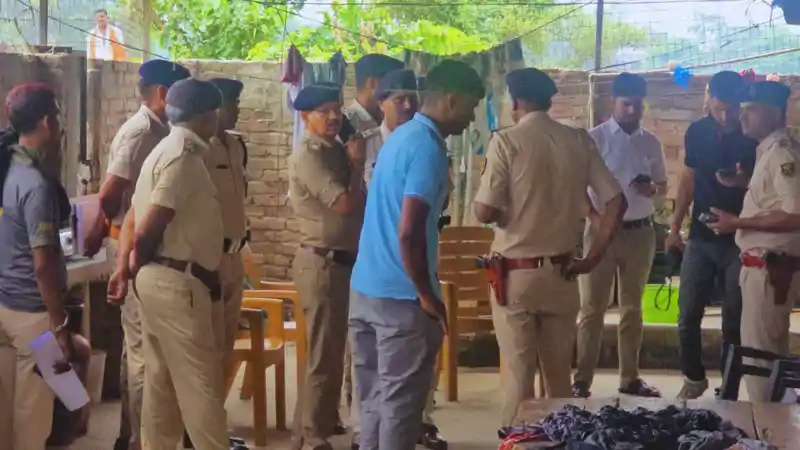 बिहार में 4 हत्याओं से सनसनी, दरभंगा में सनकी पति का खूनी खेल, पत्नी और 3 बच्चों को पीट-पीटकर मार डाला