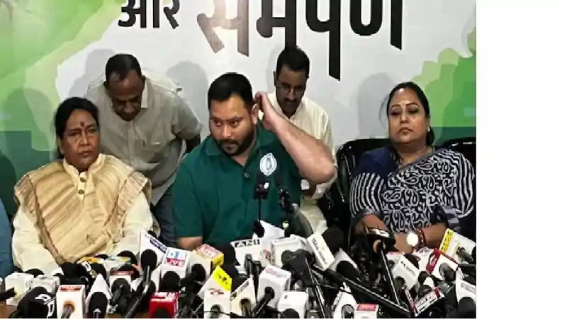 रेप-गैंगरेप की 50 घटनाएं, तेजस्वी यादव ने लिस्ट जारी कर पूछा-सम्राट चौधरी कब करेंगे इनका एनकाउंटर रेप-गैंगरेप की 50 घटनाएं, तेजस्वी यादव ने लिस्ट जारी कर पूछा-सम्राट चौधरी कब करेंगे इनका एनकाउंटर