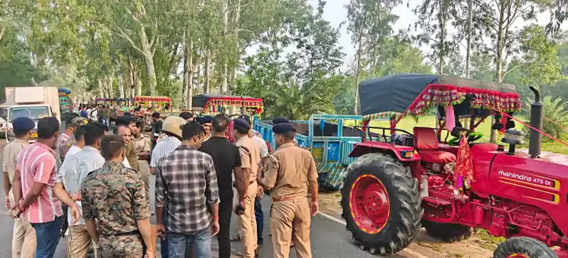 जमुई पुलिस की बड़ी कार्रवाई, सुबह-सुबह 9 बालू लदे ट्रैक्टर जब्त, 9 लोग गिरफ्तार