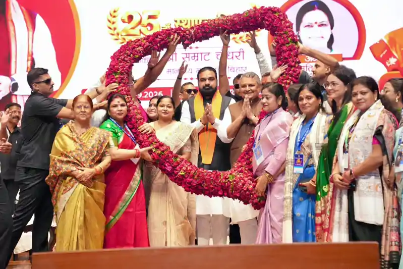 'एक करोड़ महिलाओं को रोजगार से जोड़ा जाएगा' CM बोले-महिलाओं के अधिकार एवं सम्मान की रक्षा के लिए बिहार राज्य महिला आयोग द्वारा किया जा रहा कार्य सराहनीय 'एक करोड़ महिलाओं को रोजगार से जोड़ा जाएगा' CM बोले-महिलाओं के अधिकार एवं सम्मान की रक्षा के लिए बिहार राज्य महिला आयोग द्वारा किया जा रहा कार्य सराहनीय
