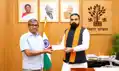 सम्राट चौधरी ने मुख्यमंत्री राहत कोष में अपने एक माह के वेतन का चेक सौंपा