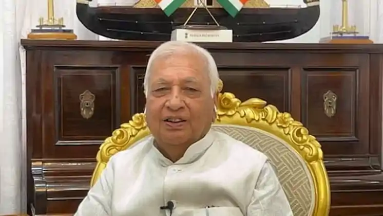 हिजाब विवाद पर राज्यपाल आरिफ मोहम्मद खान बोले- ये तो बाप बेटी का मामला... इसे विवाद कहने पर मुझे बहुत दुःख हुआ