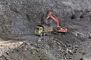 झारखंड में खनन संकट गहराया, 4,745 में से 3,635 लीज लैप्स, उत्पादन पर ब्रेक 