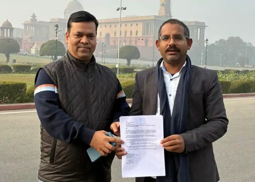 सरकारी कार्यक्रमों में पहचान छिपाने पर नियम तय करने की उठी माँग