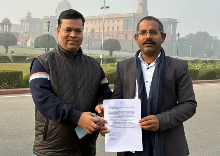 सरकारी कार्यक्रमों में पहचान छिपाने पर नियम तय करने की उठी माँग