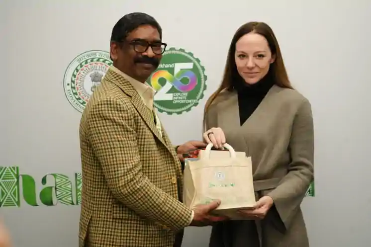 दावोस : मुख्यमंत्री हेमंत सोरेन ने ब्लूमबर्ग के साथ साझा किया 25 वर्षों का विकास रोडमैप