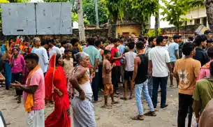 पहले शादी की बात, फिर छात्रा के सीने और गर्दन में दाग दी गोलियां, इलाके में तनाव, पुलिस जांच में जुटी