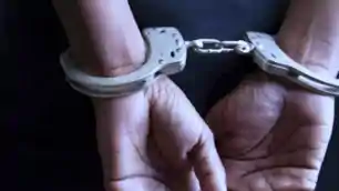 बिहार में बड़े खेल का खुलासा, 3 शिक्षकों को पुलिस ने किया गिरफ्तार, जानकर उड़ जाएंगे होश 