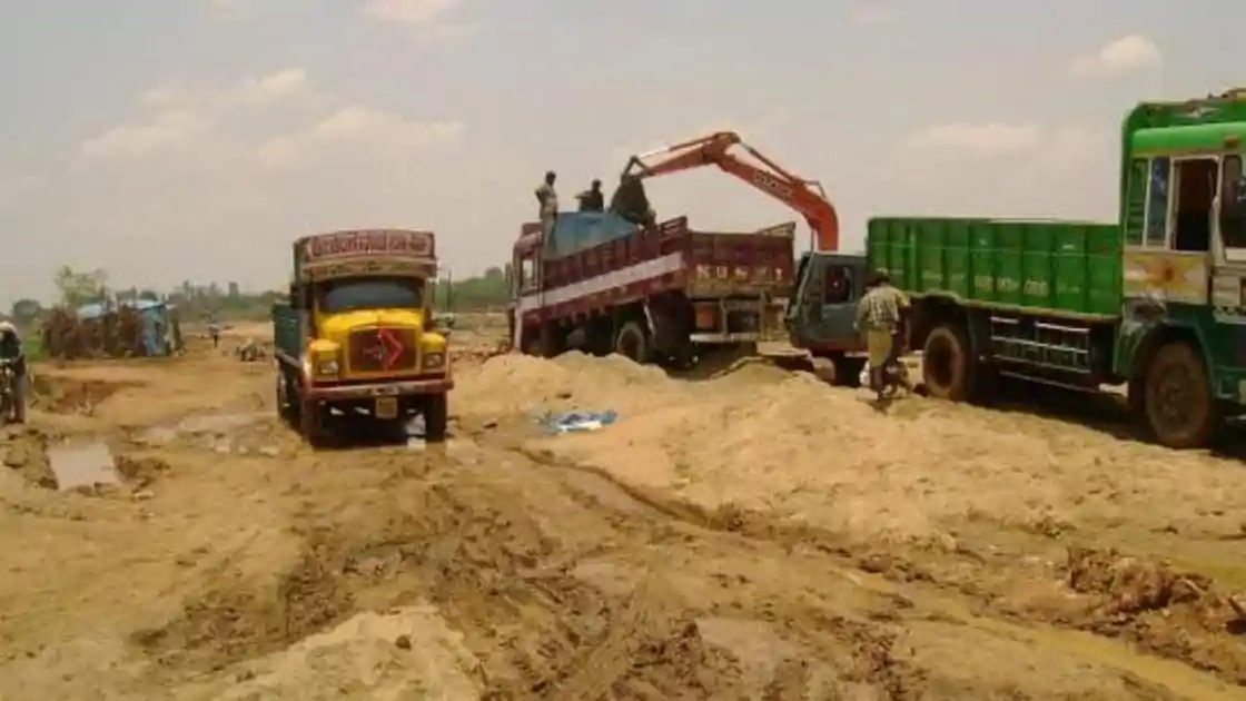BREAKING : मानसून से पहले झारखंड में बालू आपूर्ति मजबूत करने की तैयारी तेज, कई घाटों को मिली प्रशासनिक मंजूरी