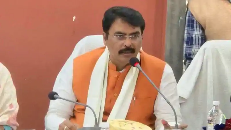 पश्चिम बंगाल सरकार घुसपैठियों को बचाने के लिए कर रही एसआईआर का विरोध: संजय सरावगी संजय सरावगी की तस्वीर