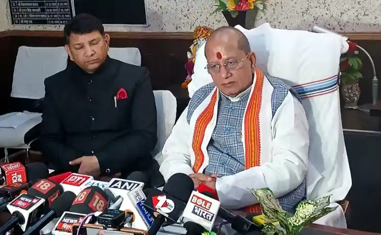 विजय सिन्हा का बड़ा फैसला, CO होंगे प्रोमोट, DCLR को मिलेंगे 50 हजार रुपये इनाम