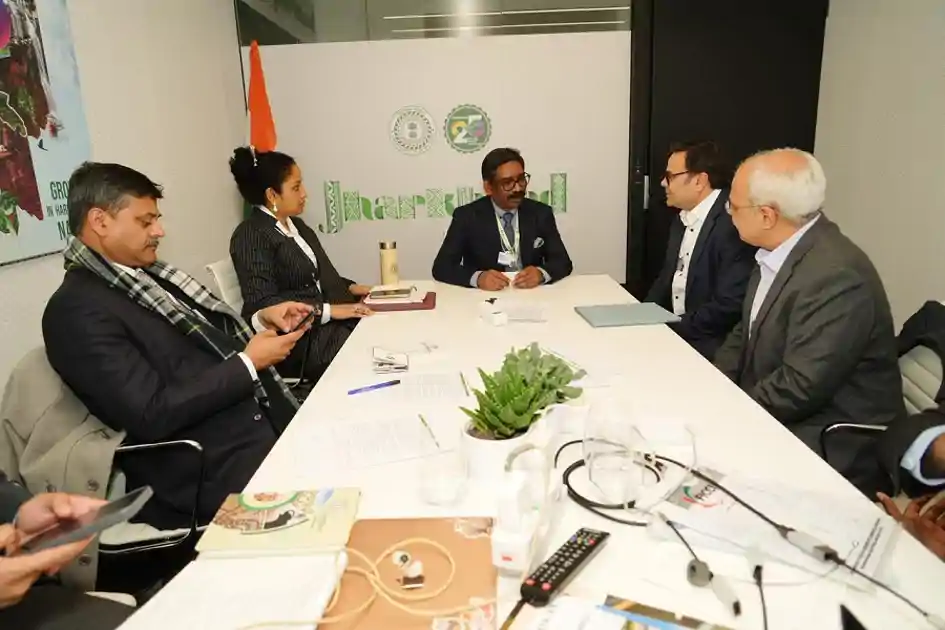 दावोस में झारखण्ड की तकनीकी उड़ान पर मंथन, इंफोसिस ग्लोबल के साथ CM हेमंत सोरेन की अहम बैठक