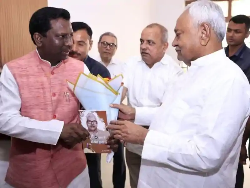 महिला दारोगा ने JDU महासचिव को दी 40 लाख की घूस, BPSC परीक्षा पास कराने के लिए डील, जदयू नेता समेत 5 पर FIR 