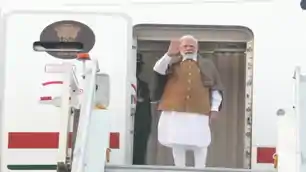  G20 समिट में सम्मिलित होने दक्षिण अफ्रीका के लिये रवाना हुये PM मोदी, जानें क्या है इस साल की थीम 