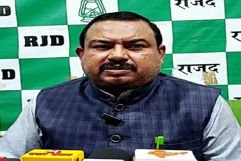 मंत्री सुदिव्य सोनू के बयान को राजद ने बताया आपत्तिजनक, कहा-हेमंत सोरेन राजद के दिल में हैं 