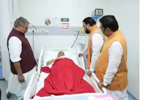 मेदांता में भर्ती नीरज कुमार से मिले CM सम्राट चौधरी, स्वास्थ्य की ली जानकारी मेदांता में भर्ती नीरज कुमार से मिले CM सम्राट चौधरी, स्वास्थ्य की ली जानकारी