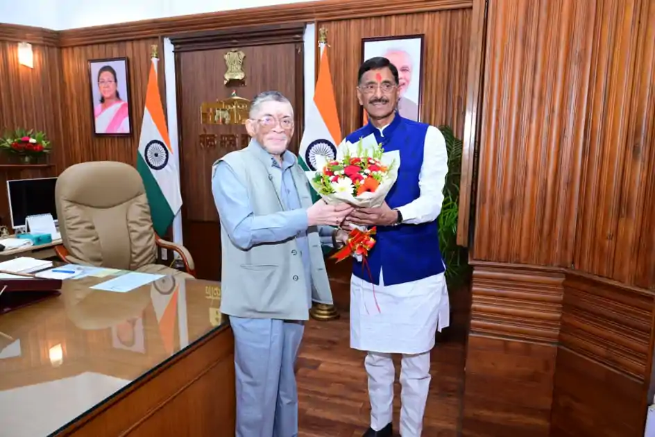केंद्रीय रक्षा राज्य मंत्री संजय सेठ ने राज्यपाल से की मुलाक़ात, ‘सांसद सांस्कृतिक महोत्सव’ का दिया न्योता 
