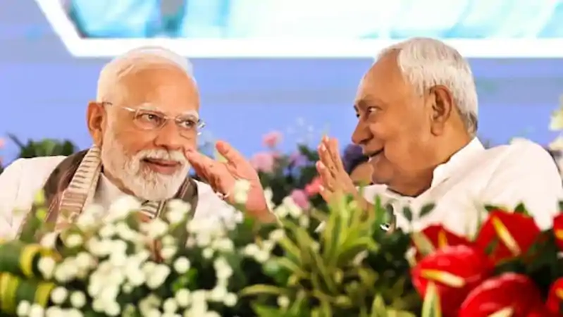 मोदी-शाह से मिले CM नीतीश, PM से 30 मिनट तक बातचीत, मंत्रिमंडल विस्तार पर चर्चा पर संभावना Nitish Kumar PM Modi
