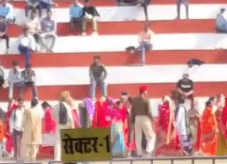 सीवान में CM की सभा छोड़कर जाने लगीं महिलाएं, नीतीश कुमार बोले– काहे भाग रही हो, योजना जानोगी तभी ना बोलोगी