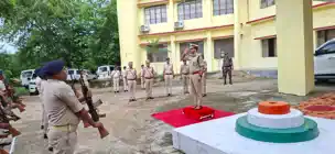 पुलिस उप महा निरीक्षक ने किया अनुमंडल पुलिस पदाधिकारी कार्यालय का निरीक्षण
