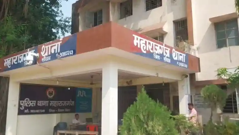 पत्थर की आड़ में शराब, स्कूल के बगल में चल रही थी अवैध शराब की फैक्ट्री 