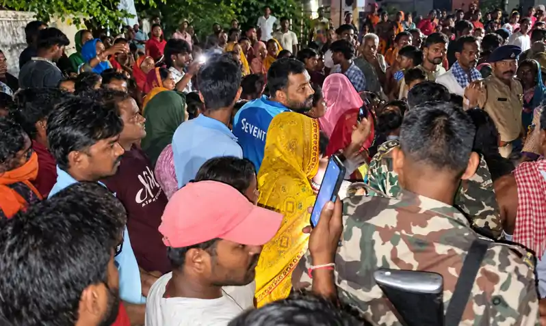 ननिहाल आए छह वर्षीय बच्चे की हत्या, मामी पर लगा आरोप, बोरे में बांधकर छिपाया मासूम का शव ननिहाल आए छह वर्षीय बच्चे की हत्या, मामी पर लगा आरोप, बोरे में बांधकर छिपाया मासूम का शव
