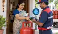 घरेलू एलपीजी सिलेंडर के लिए एक अक्तूबर से पहले करें ये काम, नहीं तो नहीं मिलेगा सब्सिडी वाला सिलेंडर