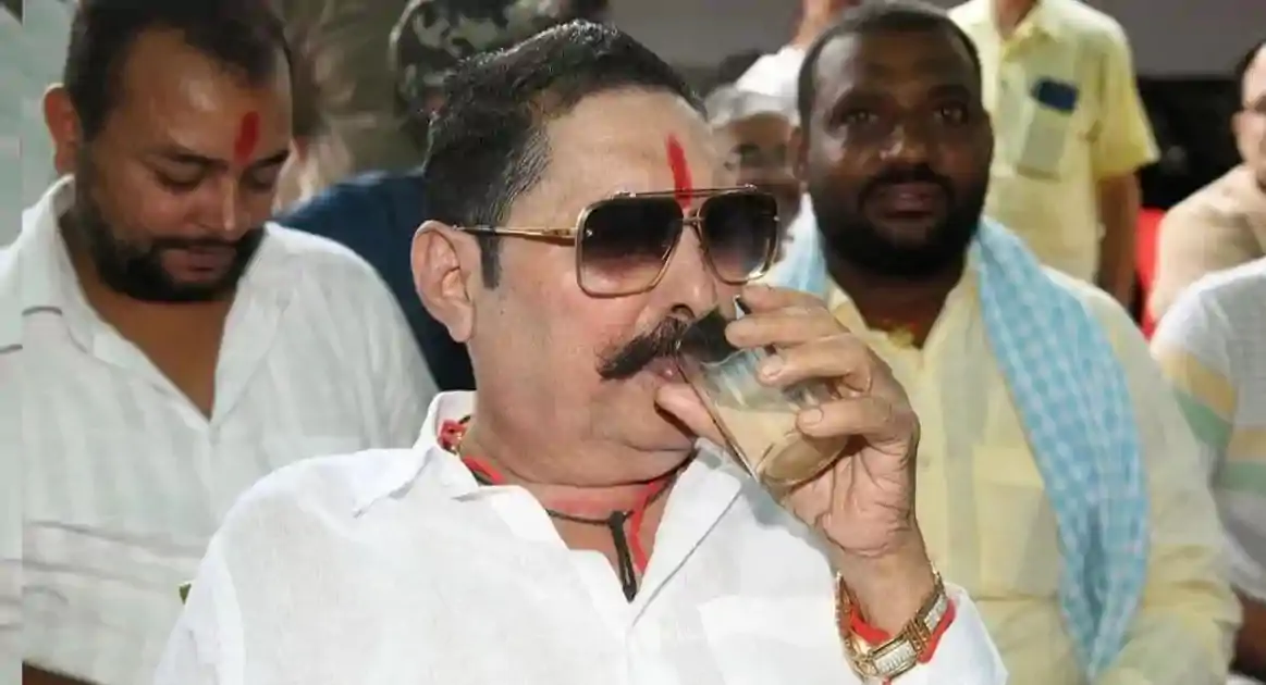 अनंत सिंह की मांग पर भड़के विजय चौधरी, बाहुबली विधायक की लगाई तगड़ी क्लास, पार्टी हैं ?