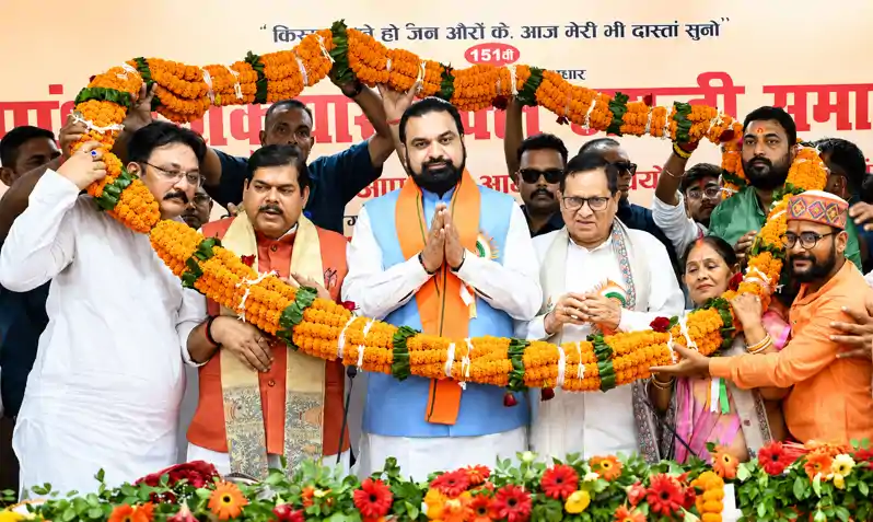 बिहार की पाठ्य पुस्तकों में शामिल होगी पं. शुक्ल की जीवनी : शिक्षा मंत्री बिहार की पाठ्य पुस्तकों में शामिल होगी पं. शुक्ल की जीवनी : शिक्षा मंत्री