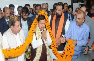 BJP के नए कार्यकारी अध्यक्ष का रोड शो, हाथी-घोड़े, ढोल-नगाड़ों से स्वागत