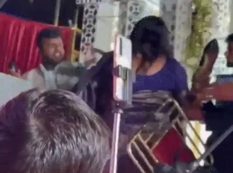 भोजपुरी सिंगर निशा उपाध्याय