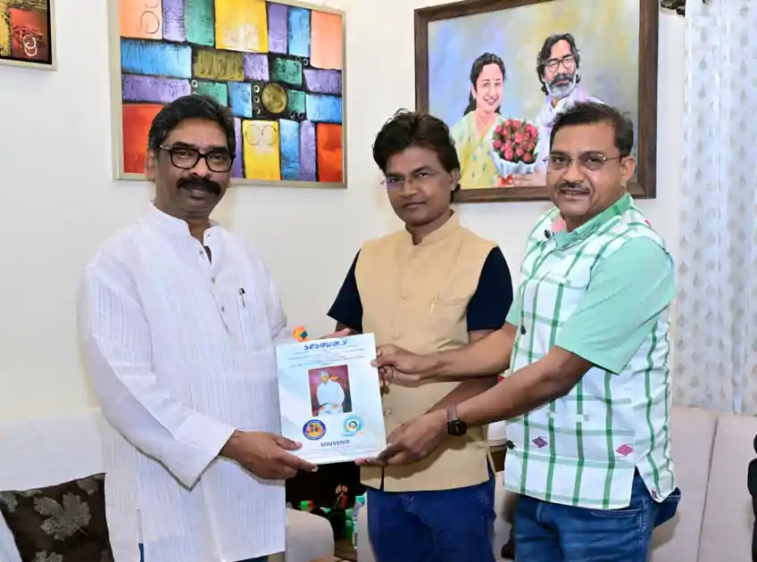 दुबई में होगा ओलचिकी शताब्दी समारोह, मुख्यमंत्री हेमंत सोरेन से ट्रस्ट प्रतिनिधियों ने की चर्चा