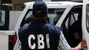पटना: CBI की बड़ी कार्रवाई, रेल परियोजना में घूसखोरी के आरोप में 4 गिरफ्तार, 45 लाख नकद बरामद हुए