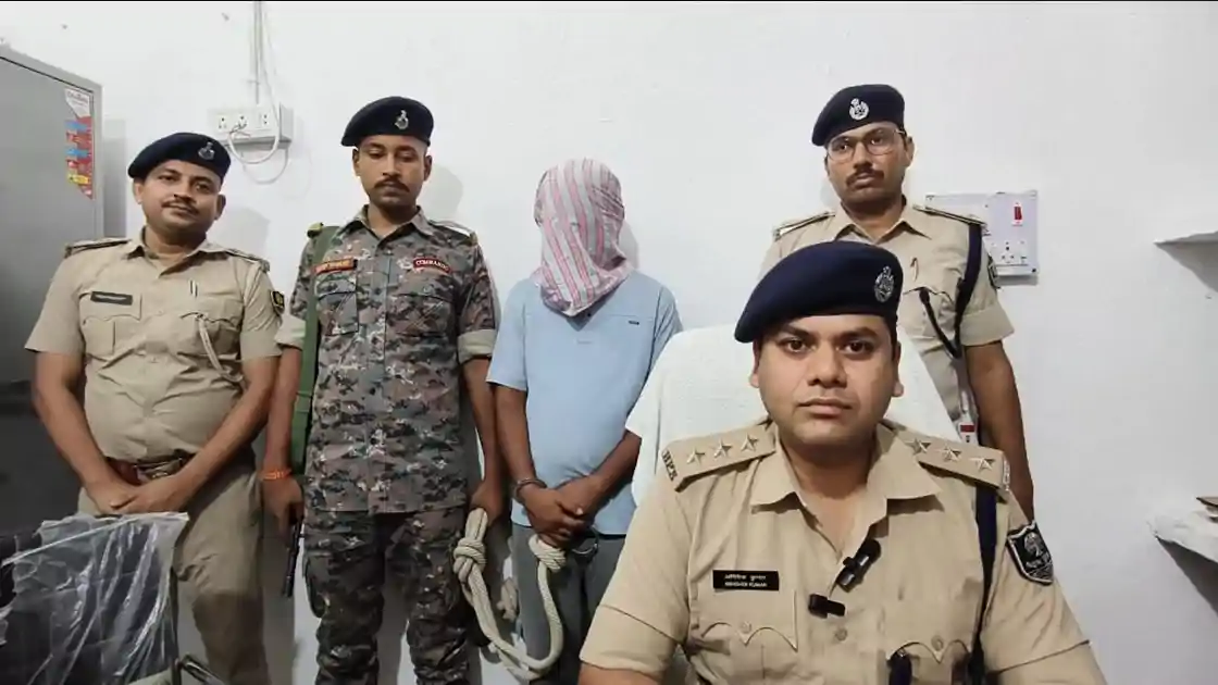 जमुई साइबर पुलिस की बड़ी कामयाबी, 37 लाख के ट्रांजैक्शन वाले अंतर्राष्ट्रीय साइबर गिरोह का भंडाफोड़
