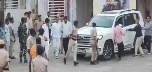 4 महीने बाद जेल से बाहर आए अनंत सिंह, 50 गाड़ियों के काफिले संग निकले, घर पर जश्न, आतिशबाजी से गूंजा माहौल