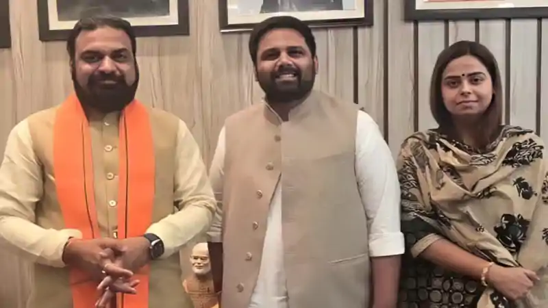 आनंद मोहन के तेवर का दिखा असर, CM सम्राट ने चेतन आनंद-अनंत सिंह को किया सेट, बाहुबली की 'चोट' पर मरहम लगाया आनंद मोहन के तेवर का दिखा असर, CM सम्राट ने चेतन आनंद-अनंत सिंह को किया सेट, बाहुबली की 'चोट' पर मरहम लगाया