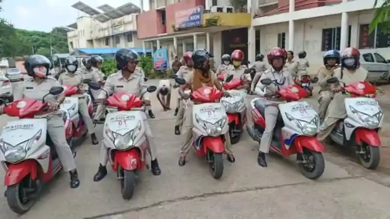 छठ महापर्व पर टाइगर मोबाइल और शक्ति कमांडो संभालेंगे सुरक्षा मोर्चा छठ महापर्व पर टाइगर मोबाइल और शक्ति कमांडो संभालेंगे सुरक्षा मोर्चा