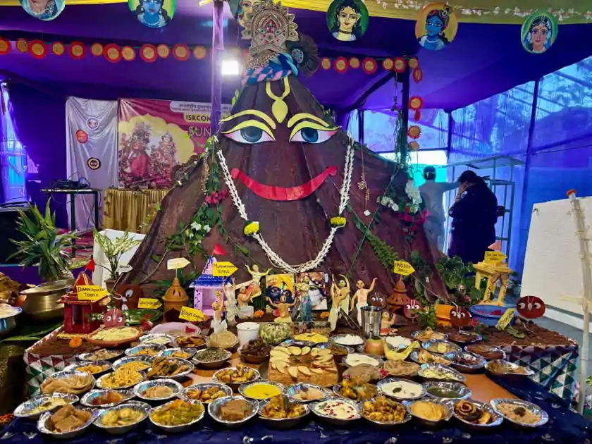 इस्कॉन रांची में धूमधाम से संपन्न हुई गोवर्धन पूजा