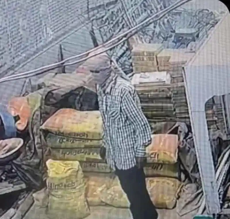 रांची के जगन्नाथपुर मंदिर में गार्ड की ह*त्या, छह घंटे में आरोपी गिरफ्तार रांची के जगन्नाथपुर मंदिर में गार्ड की ह*त्या, छह घंटे में आरोपी गिरफ्तार