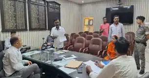 डीएम की अध्यक्षता में जनता से संवाद कार्यक्रम, 13 मामलों की हुई सुनवाई डीएम की अध्यक्षता में जनता से संवाद कार्यक्रम, 13 मामलों की हुई सुनवाई