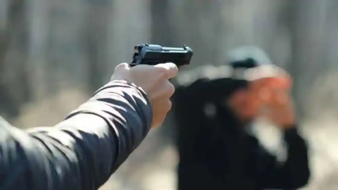 बेगूसराय: सुबह सुबह अपराधियों का तांडव ! जदयू नेता को मारी गोली, इलाके में मचा हड़कंप