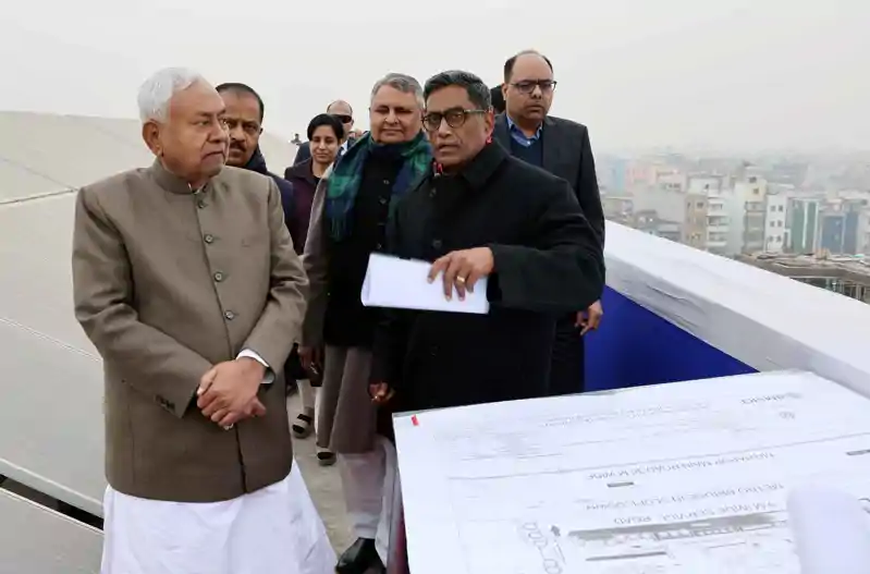 मुख्यमंत्री ने मीठापुर में बिहार स्वास्थ्य विज्ञान विश्वविद्यालय एवं बिहार अभियंत्रण विश्वविद्यालय के निर्माणाधीन भवन का किया निरीक्षण, तेजी से निर्माण पूर्ण करने का दिया निर्देश नीतीश कुमार