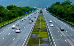 नेपाल के पशुपतिनाथ मंदिर से बैद्यनाथ धाम तक बनेगा 250 किमी सिक्स लेन एक्सप्रेसवे, बिहार के 5 जिलों को बड़ा फायदा