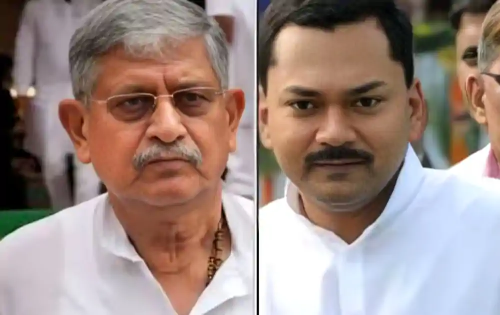 सरस्वती पूजा पंडाल में बेटे को देख मुस्कुराए नीतीश, ललन सिंह बोले- अब इन्हें राजनीति में आने दीजिए