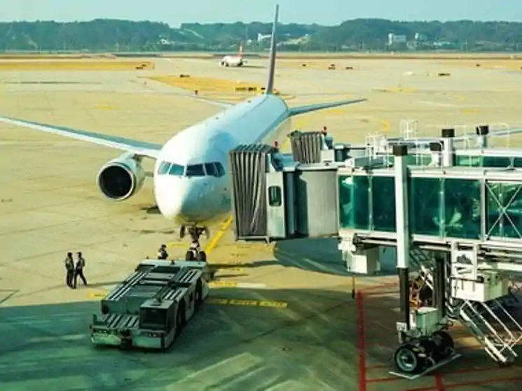 आज से पटना एयरपोर्ट पर चालू होगा तीसरा एयरोब्रिज, जानिए कैसे मिलेगा पैसेजरों को फायदा