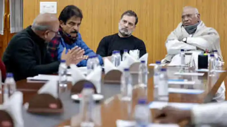 बिहार कांग्रेस को जल्द मिलेगा नया प्रदेश अध्यक्ष, तैयारी शुरू, दिल्ली में हुई अहम बैठक, राहुल गांधी ने विधायकों से की वन-टू-वन बात