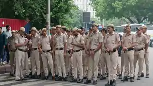 हाई अलर्ट पर राजधानी, दिल्ली पुलिस की सभी छुट्टियां तत्काल प्रभाव से निरस्त