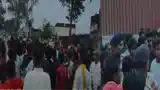 सरकारी बस ने बाइक को 100 मीटर तक घसीटा, बाइक सवार की दर्दनाक मौत, सड़क जाम