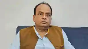 कैंसर की महंगी दवाओं पर स्वास्थ्य मंत्री ने केंद्र को घेरा